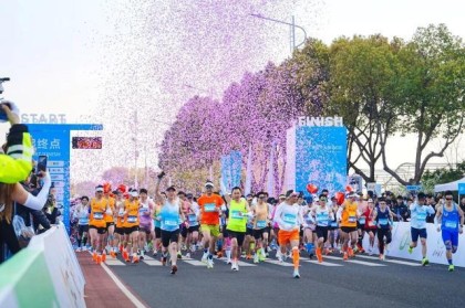 huatihui-五千跑者集结，2026苏州太湖数字半程马拉松开跑