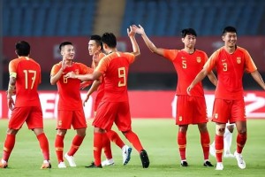 huatihui-为朱鹏宇点赞！明知道他受伤踢不了鲁能，依然跟英博来客场备战