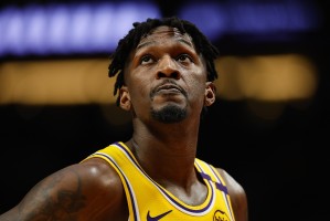 华体会官方网站-斯通：会想念狄龙的许多特质 希望芬尼-史密斯发挥他的独特作用