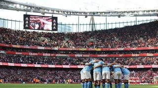 华体会-邮报：曼城与远征球迷关系愈发紧密，源自B席召开队长会议后